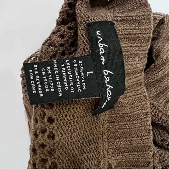 Urban behavior women’s Knitted Hollow Out Vest , Small, Brown, V-neckline, cute - Picture 4 of 9